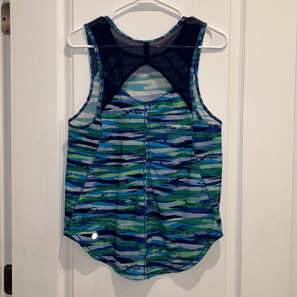 Lululemon Top, Size 6 (chest 34”) - Picture 3 of 7